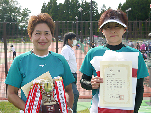 第75回岩手県秋季ソフトテニス大会 シニア55女子優勝